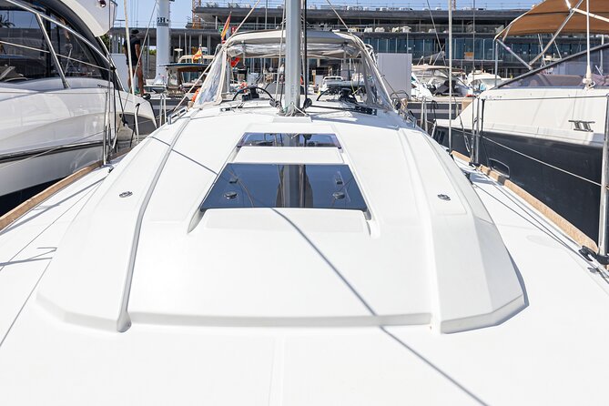 Private sailing yacht by the Bay of Palma and nearby coves - Snorkeling and paddle surfing: included gear, plus a heads-up