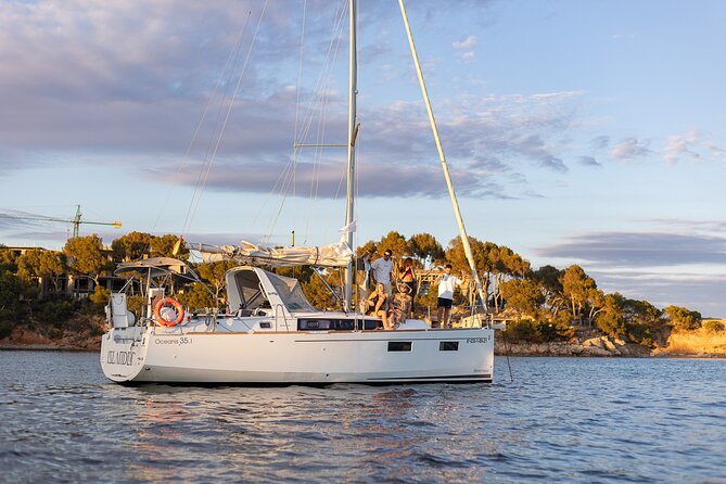Private sailing yacht by the Bay of Palma and nearby coves - Weather, season, and the calm factor