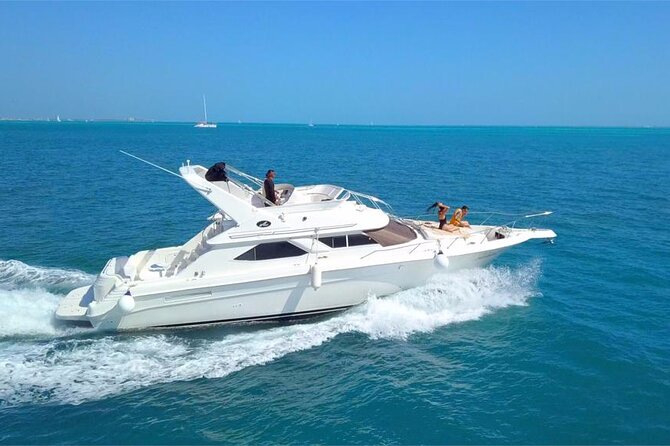 Private SeaRay 47ft Yacht Rental Cancun 23P6 - Your Private SeaRay 47ft Yacht in Cancun’s Hotel Zone