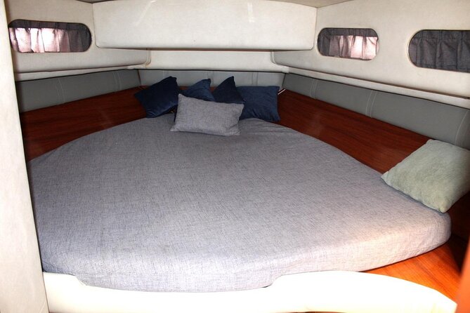 Private SeaRay 47ft Yacht Rental Cancun 23P6 - What’s Included Onboard (and what you’ll pay for separately)