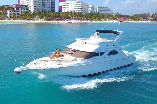 Private SeaRay 47ft Yacht Rental Cancun 23P6 - Crew and Safety: Why the Captain Matters More Than the Wallpaper