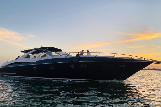 Private SUNSEEKER 60 Yacht Experience for up to 20 Guests - Choosing 2, 4, or 6 Hours on the Cancun-Isla Mujeres Route