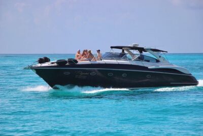 Private SUNSEEKER 60 Yacht Experience for up to 20 Guests - From A’ HA’ Scuba Diving to Open Water: Getting Started Smoothly