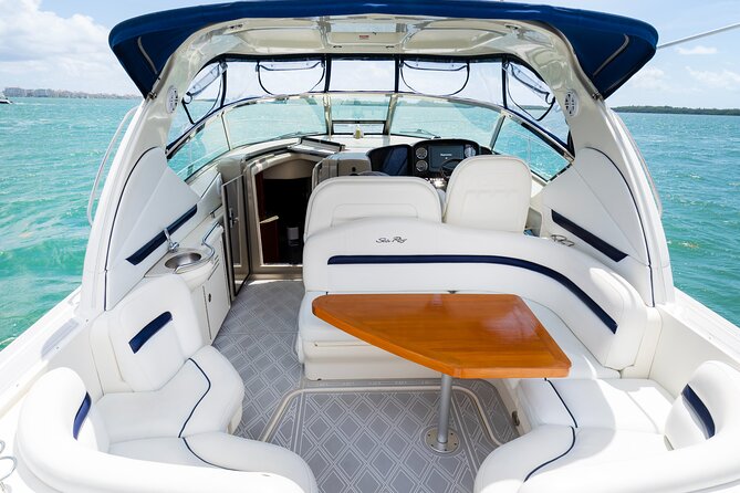 Private tour for 12 people on a 40 ft Yacht, Ft Lauderdale bay - Your Best Shots at Sandbars and the Water Mat Stop