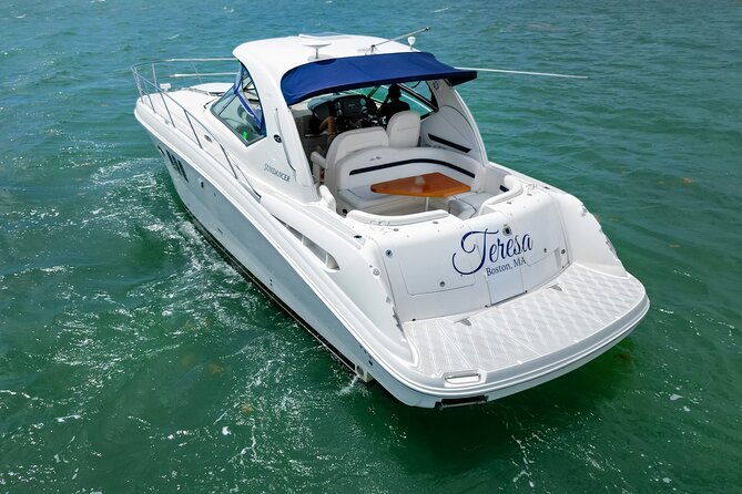 Private tour for 12 people on a 40 ft Yacht, Ft Lauderdale bay - Choosing 2, 4, or 6 Hours: How Your Time Changes the Swim and Food
