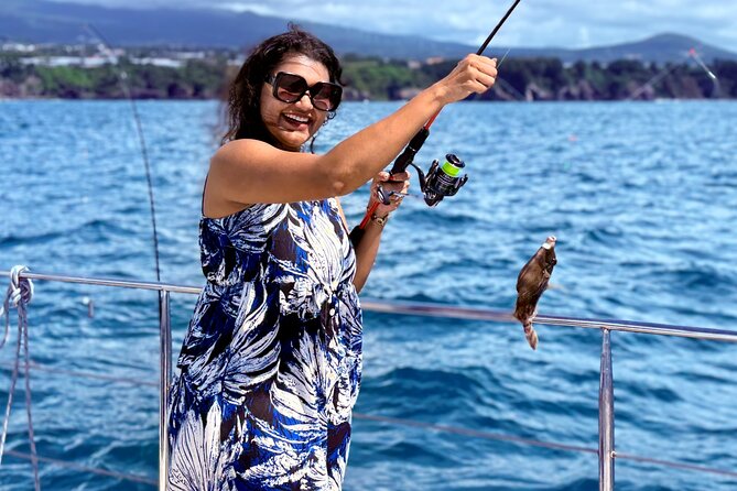 Private Tour in South Jeju including Yacht Cruise - Why the pacing works: hour-long stops plus real travel time