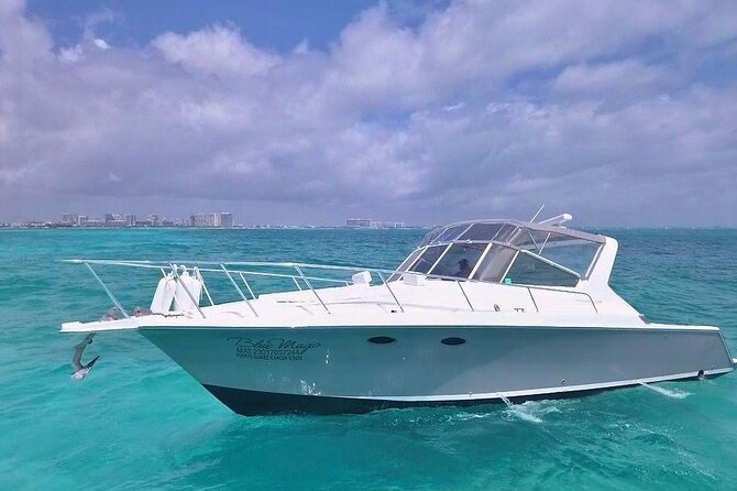 Private Yacht Cancun 42ft up to 8 people - 42ft yacht comfort: what the boat experience feels like
