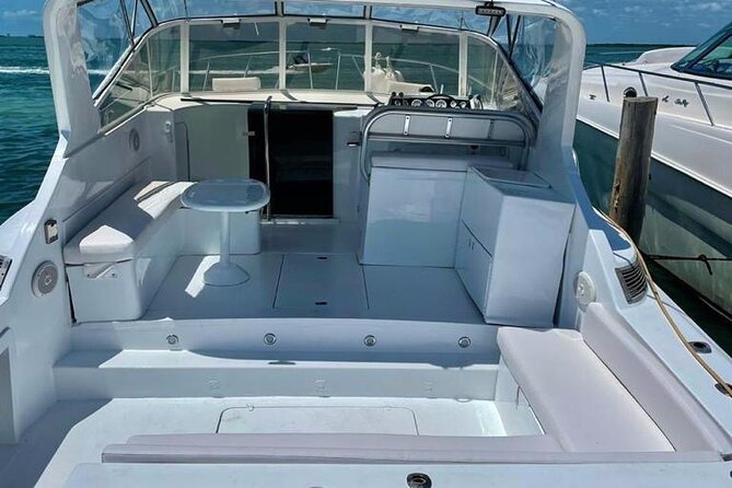 Private Yacht Cancun 42ft up to 8 people - Weather and timing: the one factor you can’t control
