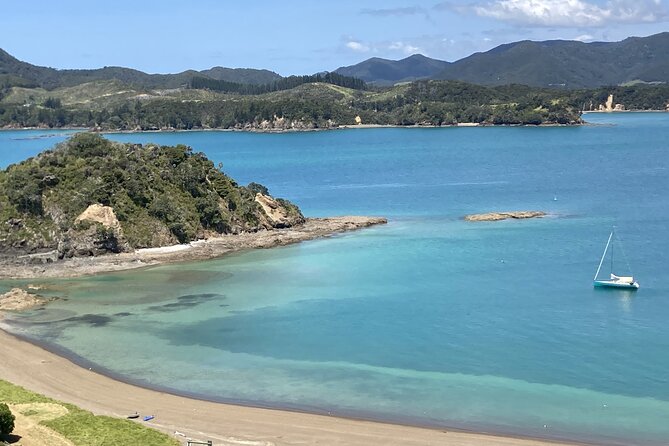 Private Yacht Charter and Island Excursions in the Bay of Islands - From Russell (10:00am) to a custom sailing day: how the timing feels