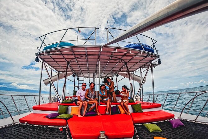 Private Yacht Charter ChicaFUN 3 Waterslides All Inclusive - The 4-Hour Plan in Bahia de Banderas (And What You Can Customize)