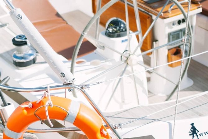 PRIVATE YACHT CHARTER VOYAGE, Food & Drinks included! - Crew Quality: Dani and Maxi as Examples of the Style