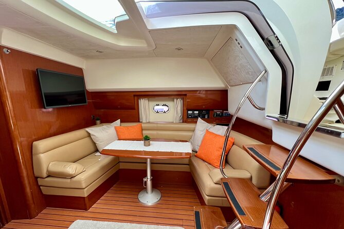 Private Yacht Charter with Skipper on The French Riviera - Private yacht on the French Riviera: why 4 hours feels like more