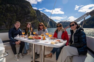 Private yacht Cruise in Flåm and Gudvangen, Nærøyfjord - The route: Flåm to Aurland Fjord to Nærøyfjord and Gudvangen