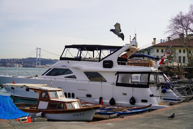 Private Yacht Cruise on Bosphorus - The On-Board Setup: Drinks, Snacks, Wi‑Fi, and the Stuff You Actually Care About