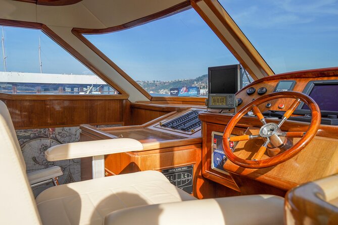 Private Yacht Cruise on Bosphorus - Küçüksu Palace and the Calm, Regal Summer-Palace Feel