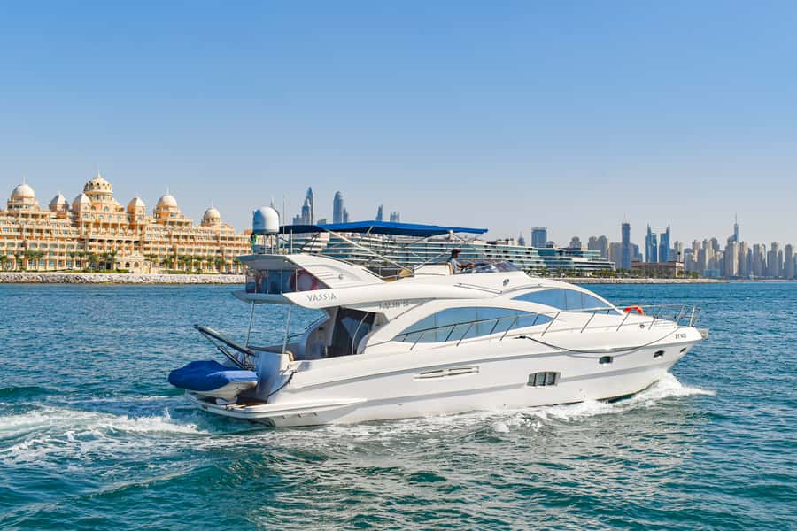 Private Yacht Dubai: 56ft - Key highlights you’ll care about