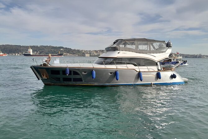 Private Yacht for Surprise Events / Birthday, Proposal, Anniversary, Party etc - Stop-by-stop on the water: what you’ll actually see