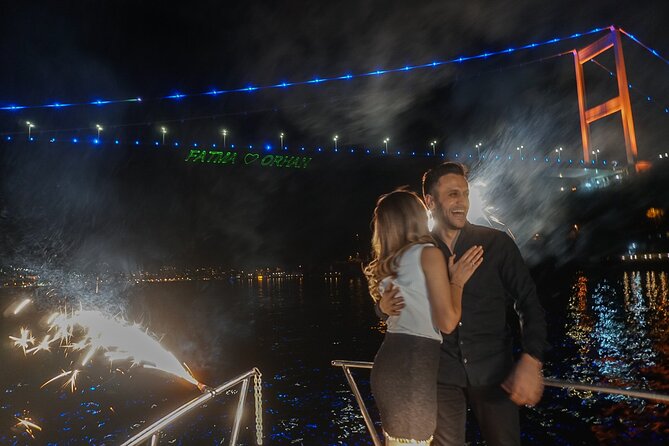 Private Yacht for Surprise Events / Birthday, Proposal, Anniversary, Party etc - Add-ons for celebrations: how to plan the moment without surprise fees