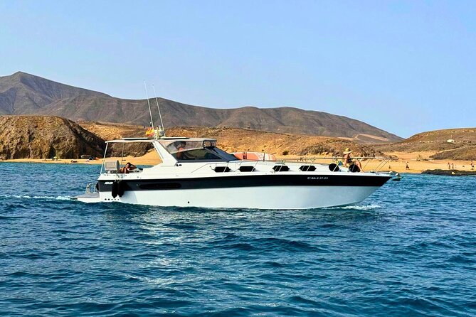 Private yacht in Papagayo Beaches with Gourmet or Premium menu - Stop 3: Playa Mujeres before Papagayo’s main stage