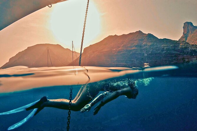 Private yacht in Papagayo Beaches with Gourmet or Premium menu - The 360 camera moment (and why it’s better than you expect)