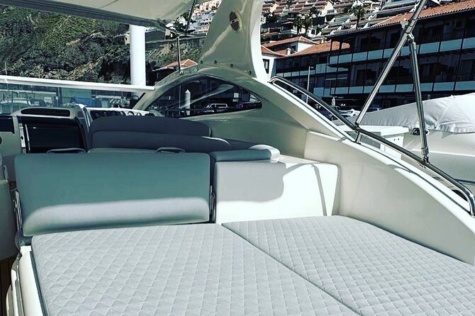 Private Yacht Nirvana Dreams Tour - How the crew makes a private charter feel easy