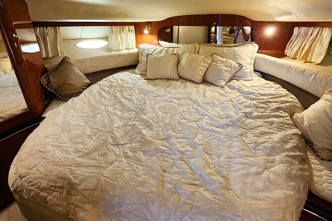 Private Yacht Rental Cancun Up to 15 passengers Isla Mujeres - Isla Mujeres and Playa Norte: the dock-to-beach advantage