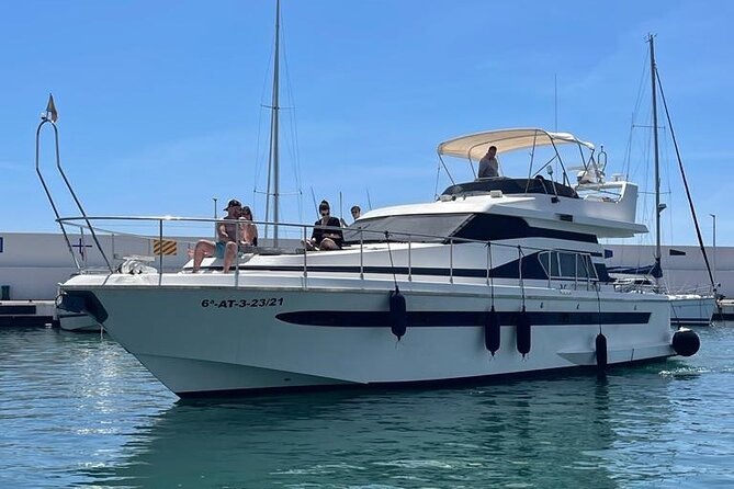 Private Yacht Sailing along the Marbella Coast - Meeting at Pizza al corte in Puerto Deportivo: The Setup That Keeps It Easy