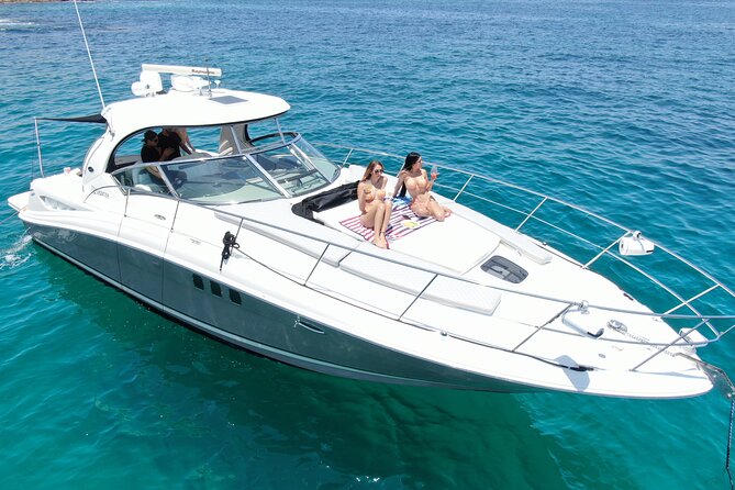 Private Yacht Sea Ray all-inclusive charter in Cabo - Should you book Papillon Yachts in Cabo?
