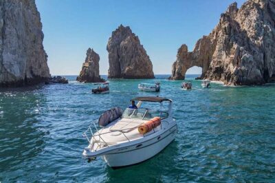 Private Yacht, Snorkeling or Sunset in Cabo San Lucas - Stop 1: The Arch of Cabo San Lucas for Photos and Fast Orientation