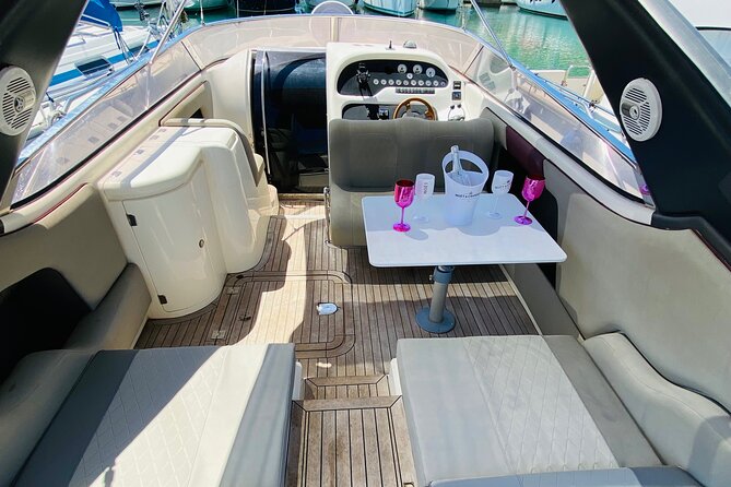 Private Yacht Tour with Drinks and Snorkeling in Gran Canaria - Snorkelling and paddle boarding at Perchel: the included water plan