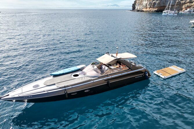 Private Yacht Tour with Drinks and Snorkeling in Gran Canaria - The onboard vibe: cava, an open bar, and food timed right