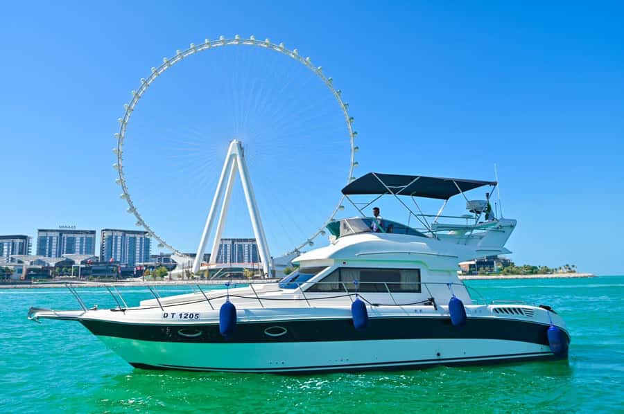 Private Yacht Tour with Marina, JBR, Atlantis & Palm Views - Key things I’d pay attention to