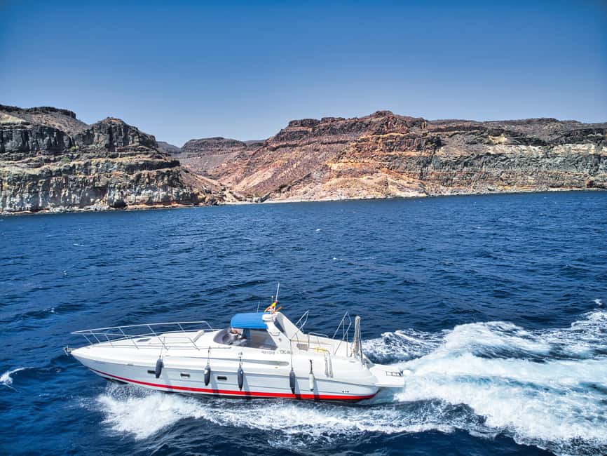 Puerto de Mogán: Private yacht for up to 9 people - The Boat and “Luxury” Expectations: Where This Can Surprise You