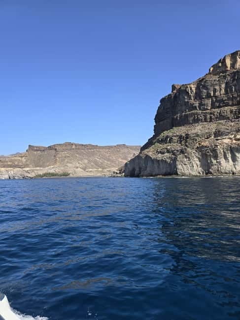 Puerto de Mogán: Private yacht up to 10 persons - Views of Gran Canaria’s south coast: why the sea angle is different