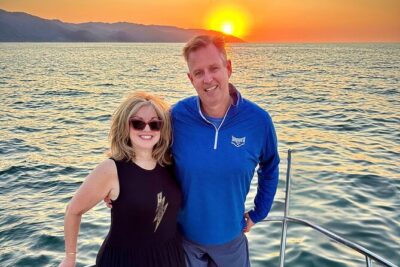 Puerto Vallarta: Luxury Yacht Sunset Cruise with Premium Open Bar - Sailing the Bay of Banderas: Malecon to Conchas Chinas