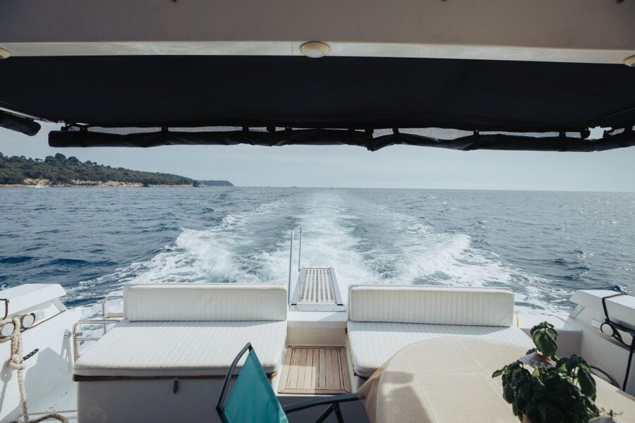 Pula: Half or Full day boat tour on yacht with skipper - Kamenjak National Park bays: more variety for snorkeling and swimming