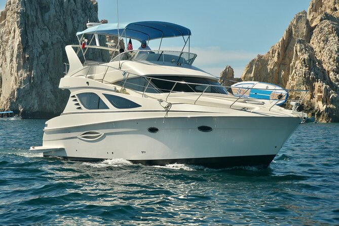 Pura Vida Yacht 42 FT with all inclusive service in Cabo - A 42-Foot Cabo Cruise Built for Fun, Not Waiting