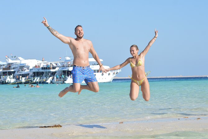 Ras Mohamed & White Island luxury Yacht Trip Sharm el Sheikh - White Island: the payoff, and the crowd reality