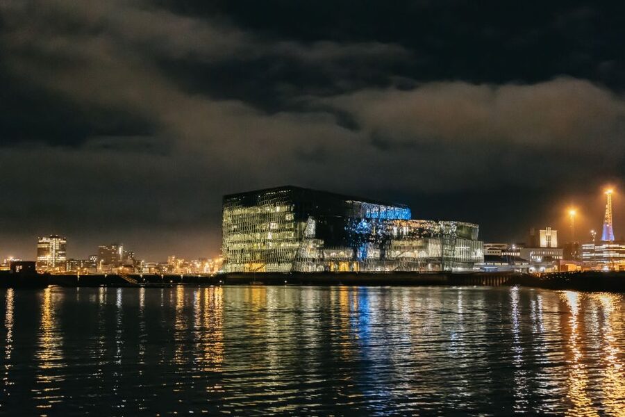Reykjavik: Northern Lights Yacht Tour - Who Should Book This Northern Lights Yacht Tour