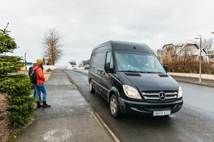 Reykjavík: Whale Watching Cruise on the Amelia Rose Yacht - Comfort, warmth, and seasickness odds