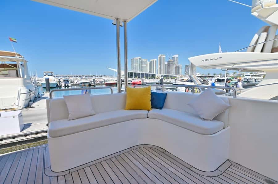 Romantic Dinner on Private Yacht - Drinks Included: Soft Drinks, Tea, and Coffee (Plan for No Alcohol)