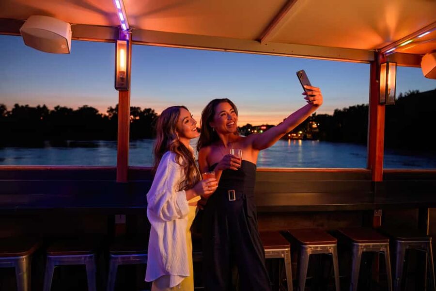 Sacramento: City Cruises Rock The Yacht River Cruise - I Street Bridge and the rhythm of the night views