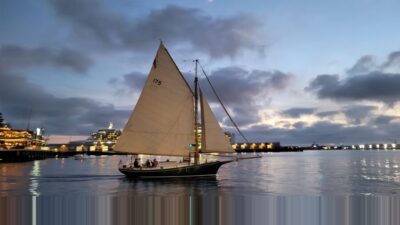 San Diego: Classic Yacht Sailing Experience - Pre-sail setup at Safe Harbor Sunroad Marina (and what to bring)