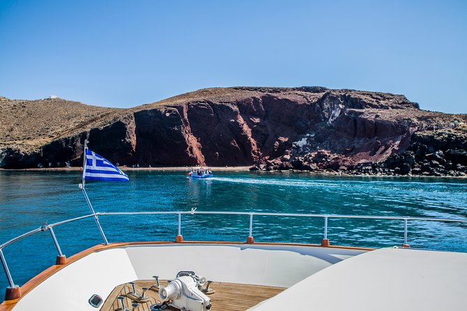 Santorini: Motor Yacht Private Cruise with 5-Course Meal - Mesa Pigadia: the long swim break with real time to enjoy it