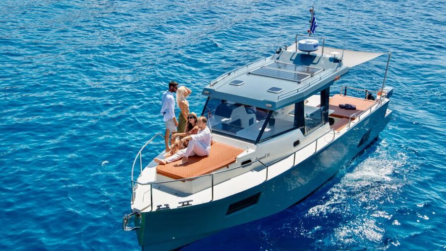 Santorini: Private Diamond 36 Motor Yacht Caldera Cruise - Getting to Ammoudi Bay: van transfer and first moments on board