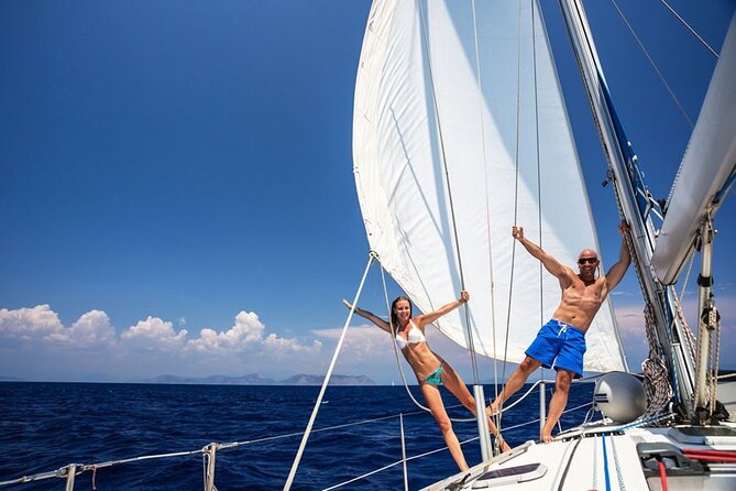 Santorini: Private Sailing Yacht Cruise with Meal and Drinks - Thirassia island: lunch at a traditional tavern plus a swim hour