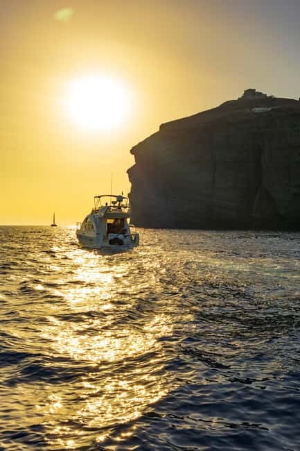 Santorini: Private Yacht Experience of Timeless Elegance - Key Points Worth Booking
