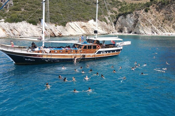 Saranda Prince Ennio-Daily Yacht Tour - What it’s like on board: shade, seating, and a cash-only bar