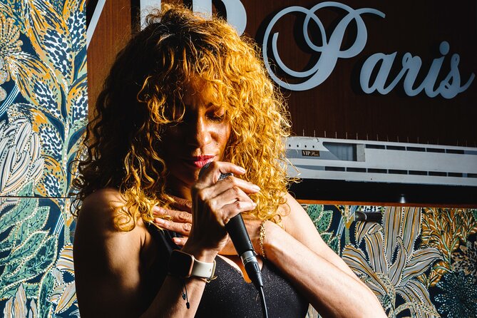 Seine River Dinner Cruise with Live Singer by VIP Yacht de Paris - Port de la Rapée check-in: the part that can make or break your night