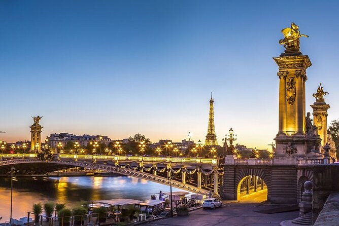 Seine River Dinner Cruise with Live Singer by VIP Yacht de Paris - Views: deck vs dining room and how to avoid the I can’t see anything problem